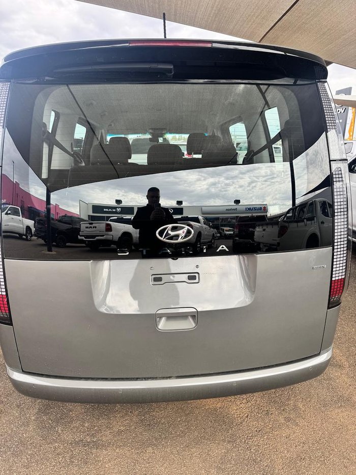 2022 Hyundai STARIA