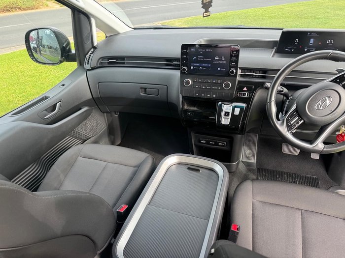 2022 Hyundai STARIA