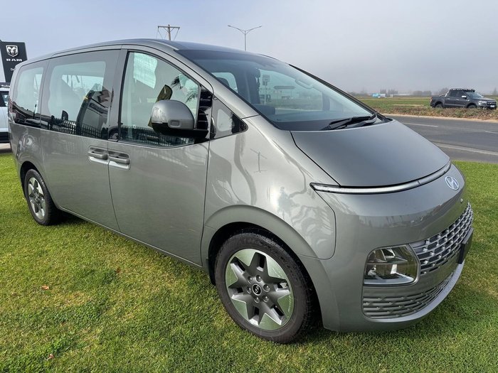 2022 Hyundai STARIA