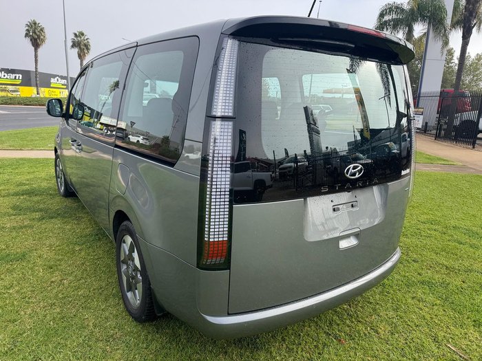 2022 Hyundai STARIA