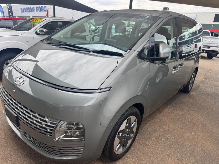 2022 Hyundai STARIA