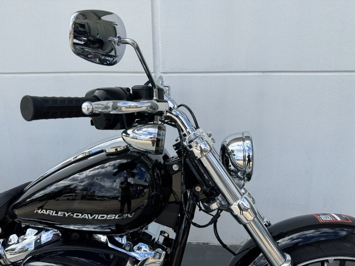 2025 Harley-davidson FXBR BREAKOUT (117) Vivid Black
