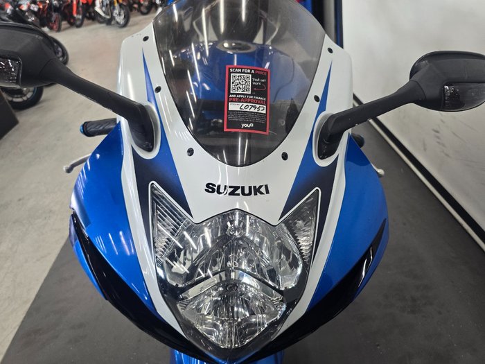 2011 Suzuki GSX-R600 Blue