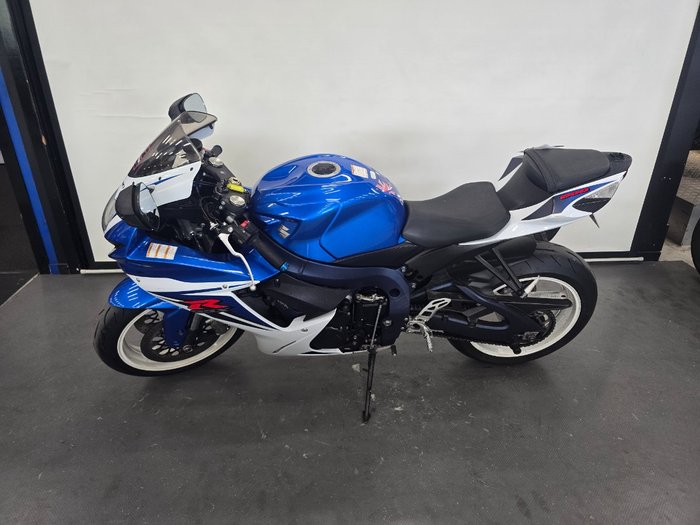2011 Suzuki GSX-R600 Blue