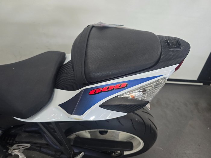 2011 Suzuki GSX-R600 Blue