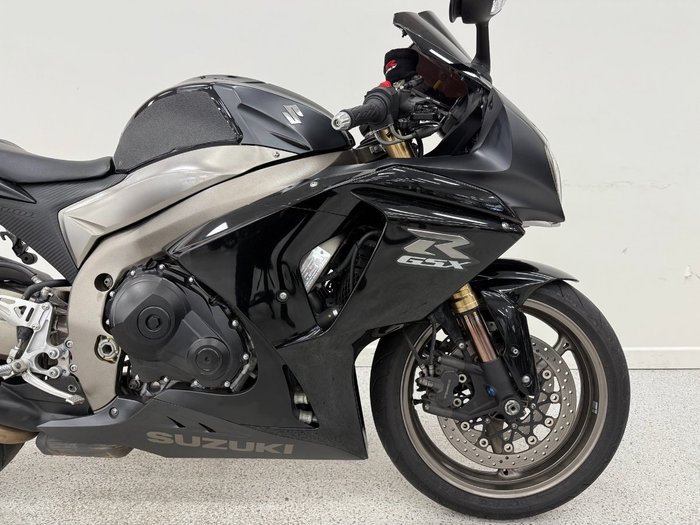 Suzuki 2011 SUZUKI 1000CC GSXR-1000L1 Black
