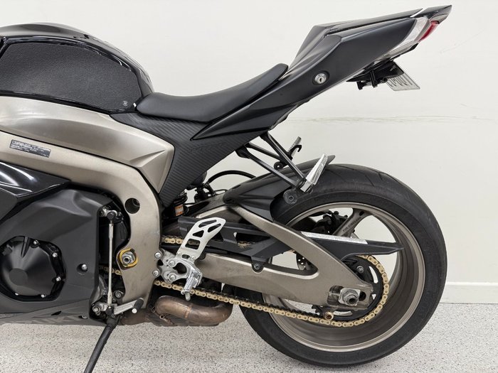 Suzuki 2011 SUZUKI 1000CC GSXR-1000L1 Black