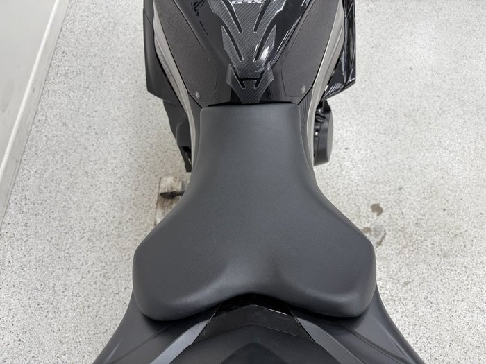 Suzuki 2011 SUZUKI 1000CC GSXR-1000L1 Black