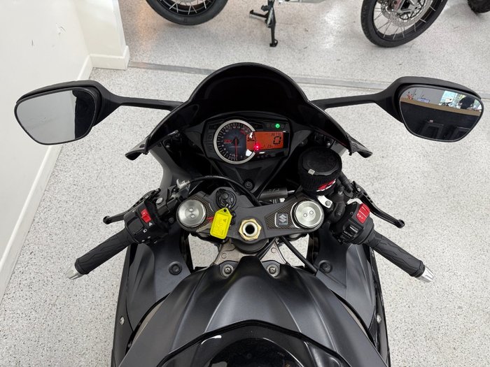 Suzuki 2011 SUZUKI 1000CC GSXR-1000L1 Black
