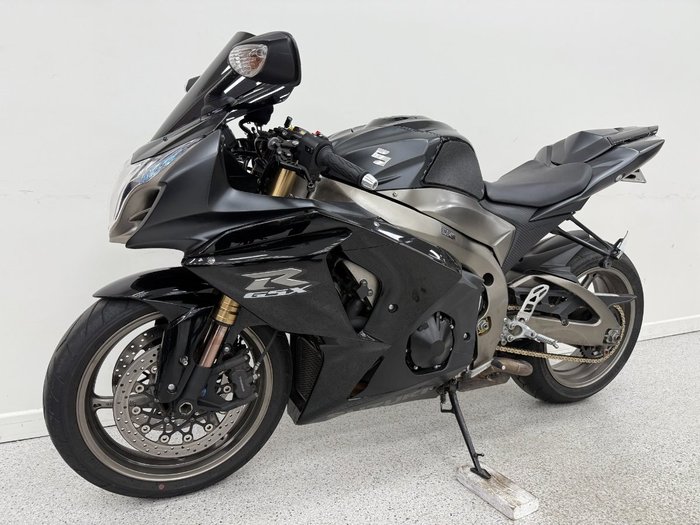 Suzuki 2011 SUZUKI 1000CC GSXR-1000L1 Black