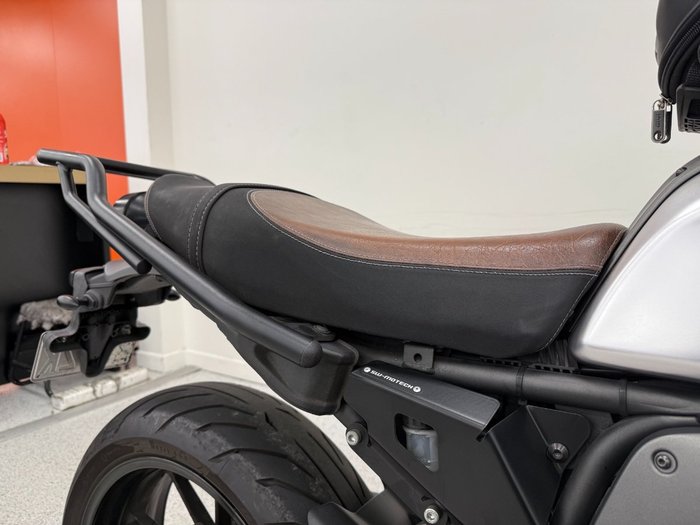 2016 YAMAHA XSR700 grey