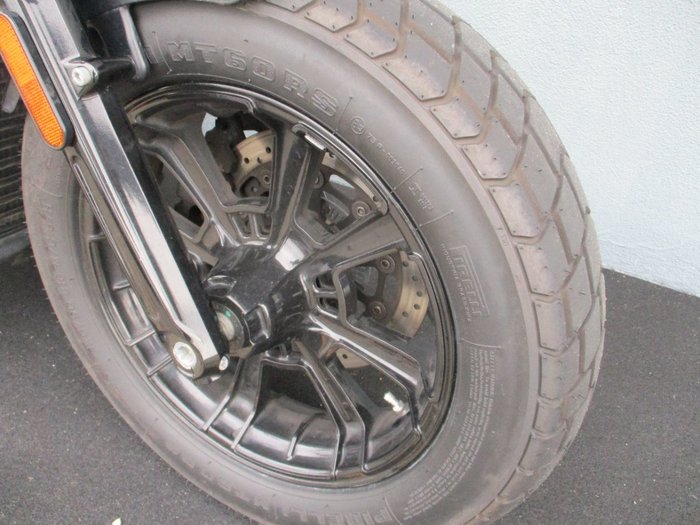 2021 INDIAN SCOUT BOBBER THUNDER BLACK Black