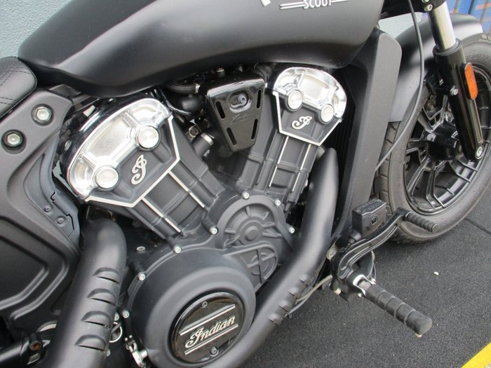 2021 INDIAN SCOUT BOBBER THUNDER BLACK Black