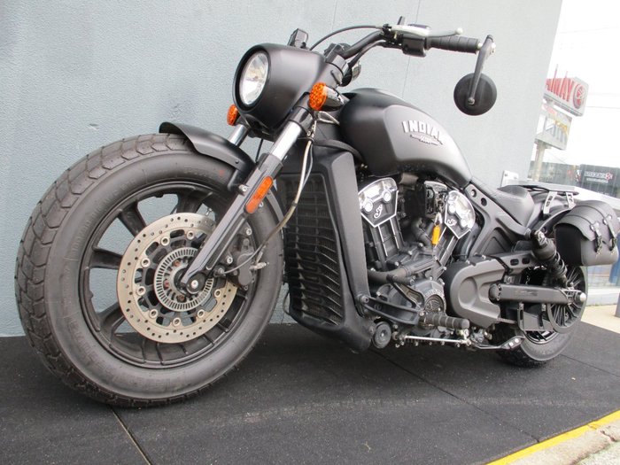 2021 INDIAN SCOUT BOBBER THUNDER BLACK Black