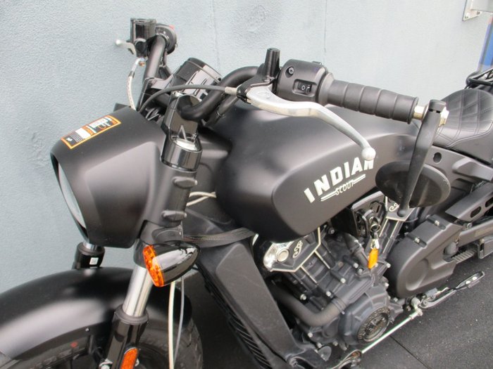 2021 INDIAN SCOUT BOBBER THUNDER BLACK Black