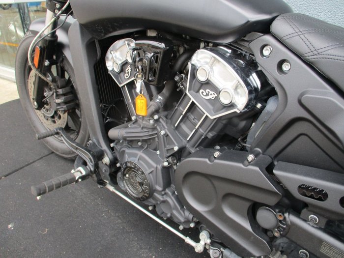 2021 INDIAN SCOUT BOBBER THUNDER BLACK Black
