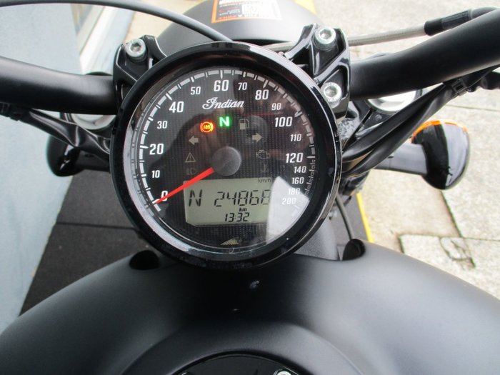 2021 INDIAN SCOUT BOBBER THUNDER BLACK Black