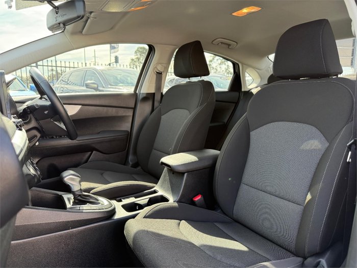 2024 KIA CERATO S