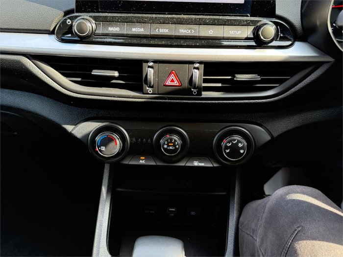 2024 KIA CERATO S