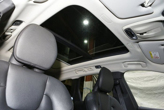 2021 Volvo XC60 D4 Inscription