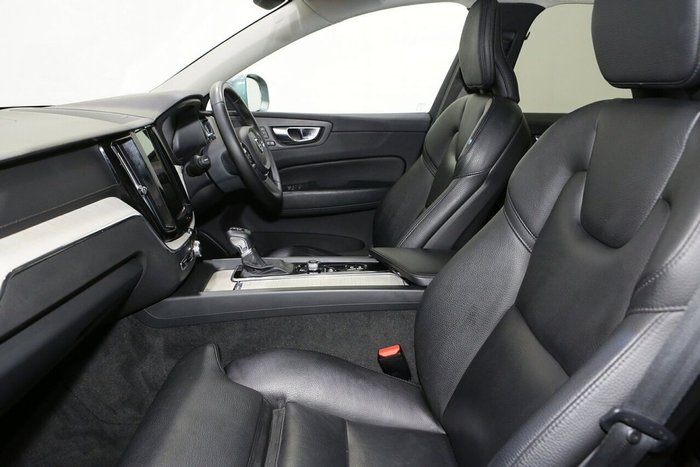 2021 Volvo XC60 D4 Inscription