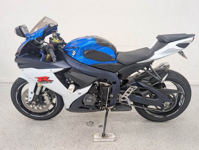 2011 Suzuki GSX-R750 Blue/White