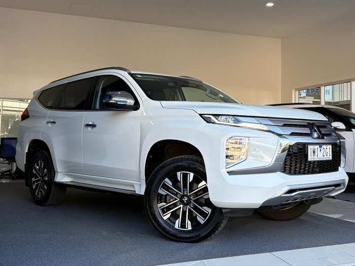 2022 Mitsubishi Pajero Sport Exceed