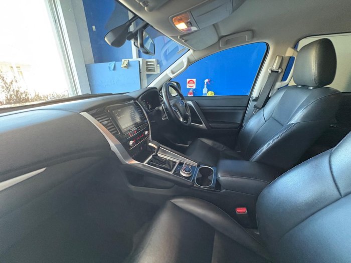 2022 Mitsubishi Pajero Sport Exceed