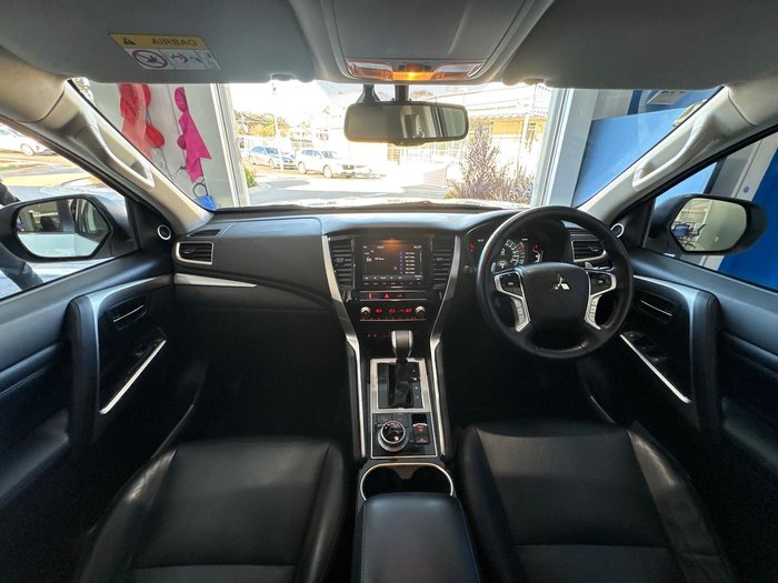 2022 Mitsubishi Pajero Sport Exceed