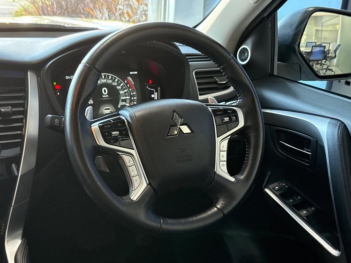 2022 Mitsubishi Pajero Sport Exceed