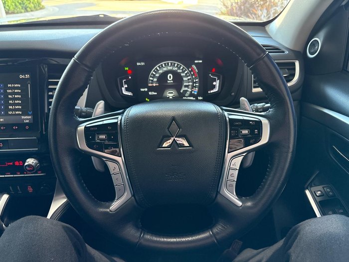 2022 Mitsubishi Pajero Sport Exceed