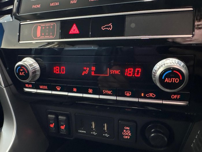 2022 Mitsubishi Pajero Sport Exceed