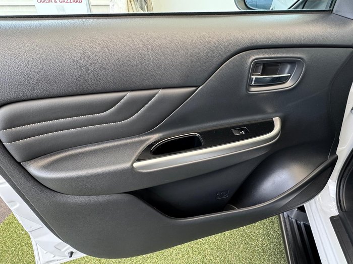 2023 Mitsubishi Triton Xtreme