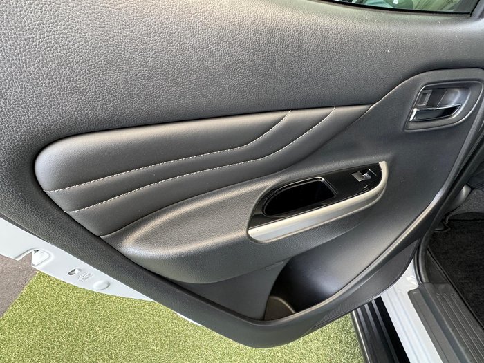 2023 Mitsubishi Triton Xtreme