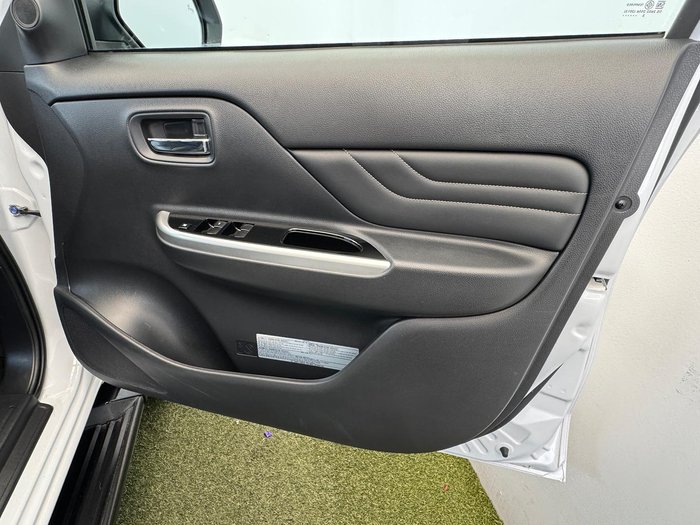 2023 Mitsubishi Triton Xtreme