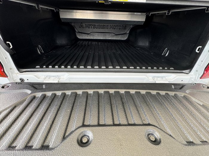 2023 Mitsubishi Triton Xtreme