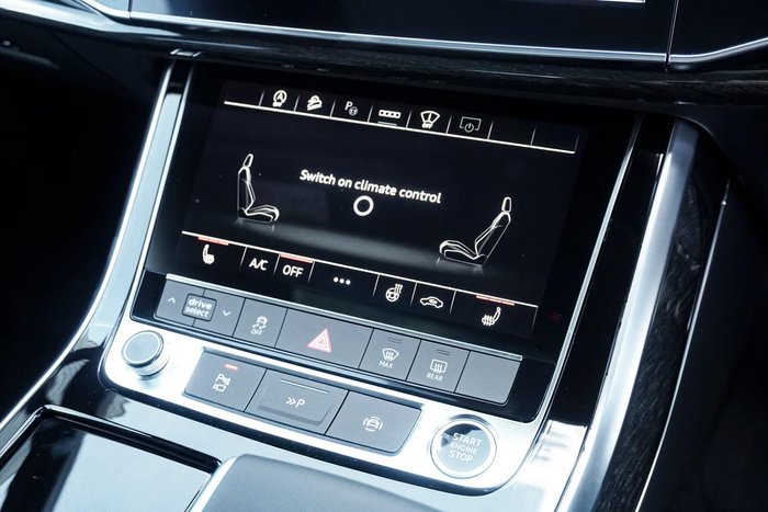 2025 Audi Q7 55 TFSI S line