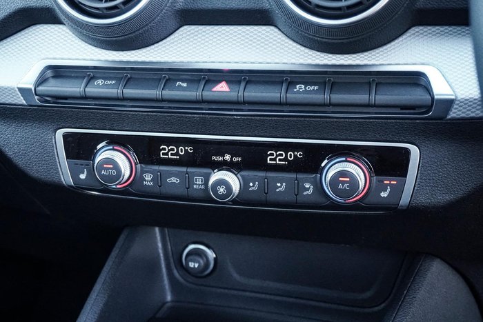 2025 Audi Q2 35 TFSI S line edition