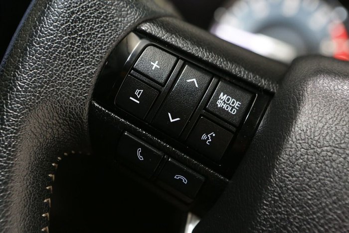 2021 Toyota Hilux SR5