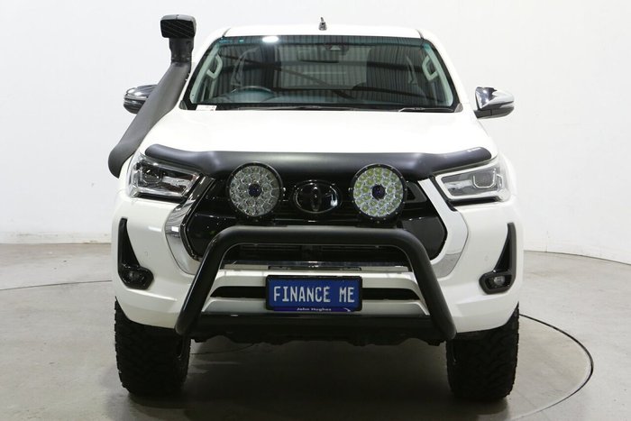 2021 Toyota Hilux SR5