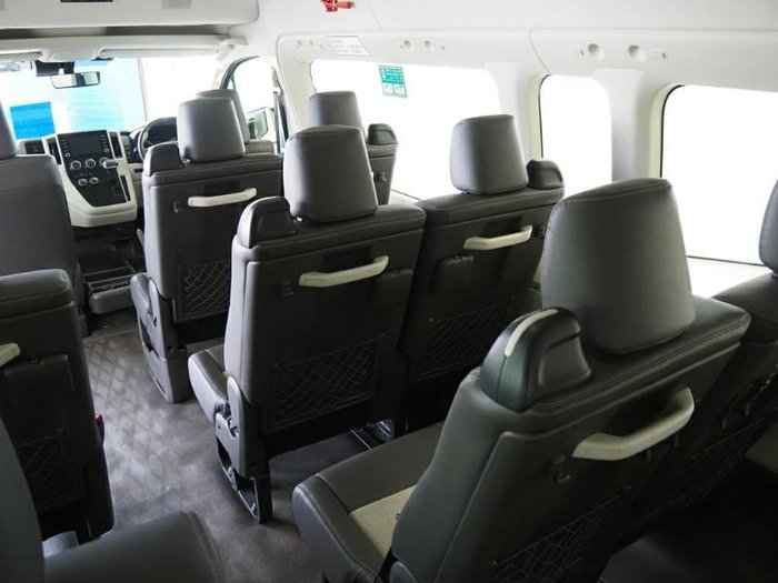 2020 Toyota Hiace Commuter GL