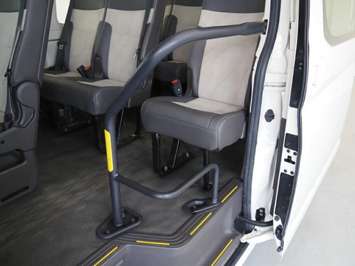 2020 Toyota Hiace Commuter GL