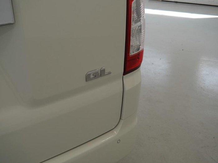 2020 Toyota Hiace Commuter GL