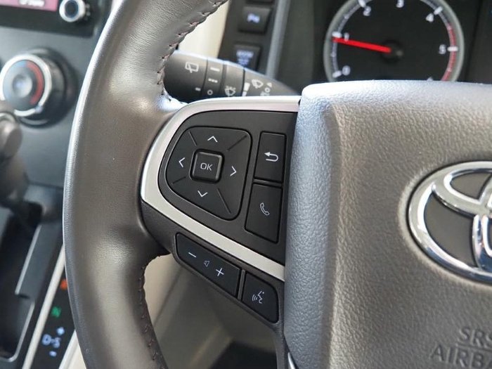 2020 Toyota Hiace Commuter GL