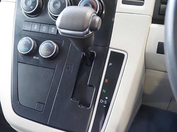 2020 Toyota Hiace Commuter GL