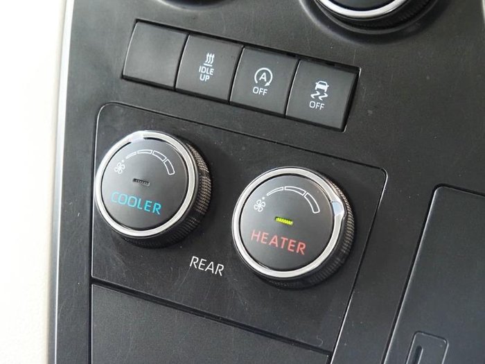 2020 Toyota Hiace Commuter GL