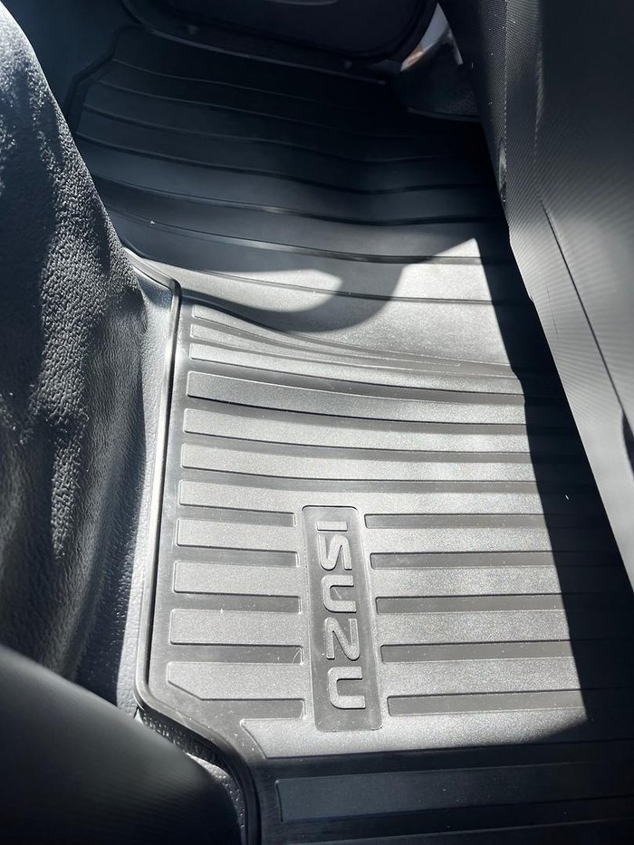 2025 Isuzu NNR 45-150 Car Licence With Cantilever Tailgate IN STOCK NOW!!! White