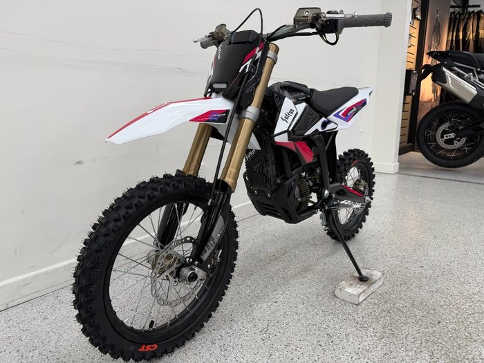 2025 Sur-ron HYPER BEE PINK