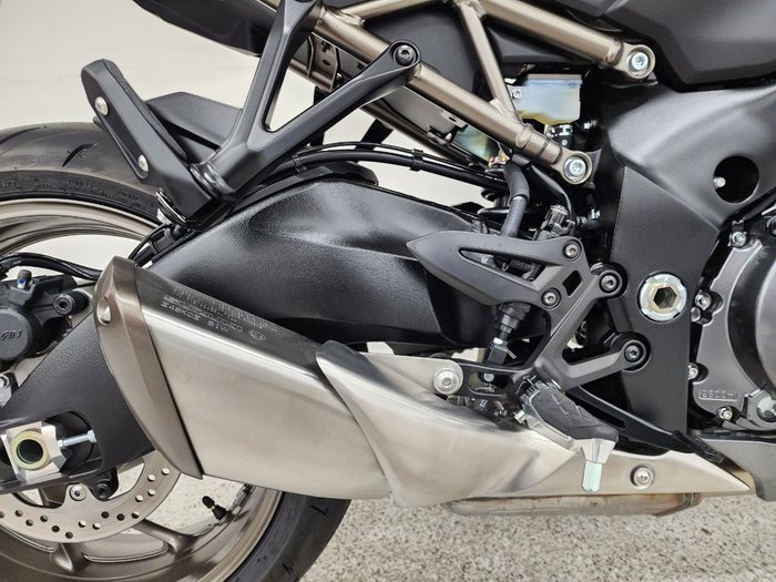 2025 Suzuki GSX-S1000GT grey