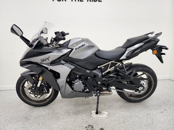 2025 Suzuki GSX-S1000GT grey